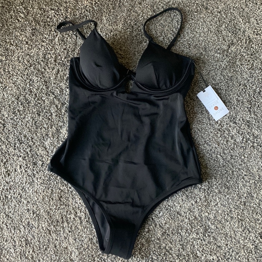 New shade & Shore one piece swimsuit